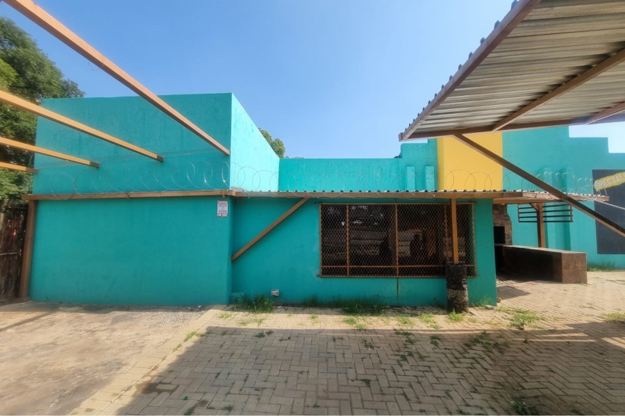 Commercial Property for Sale in Wilkoppies North West